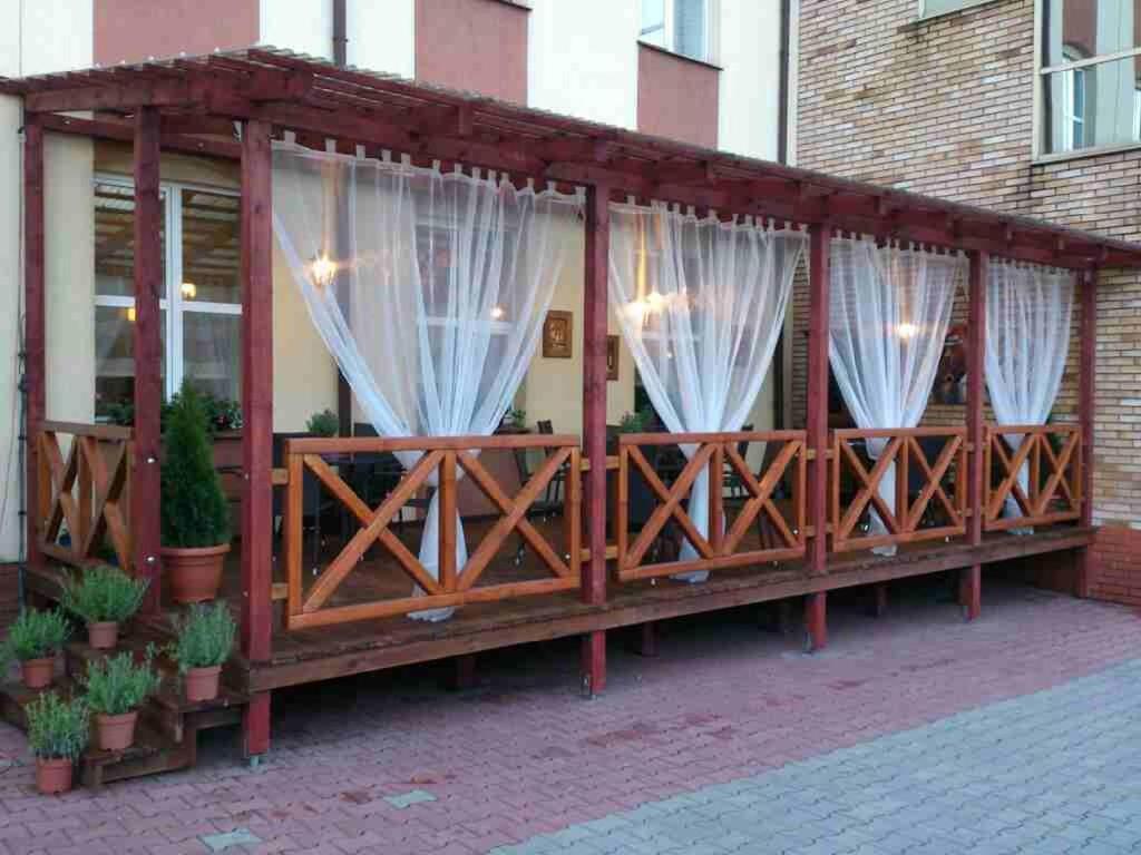 Hotel Piemont Pabianice Exterior foto